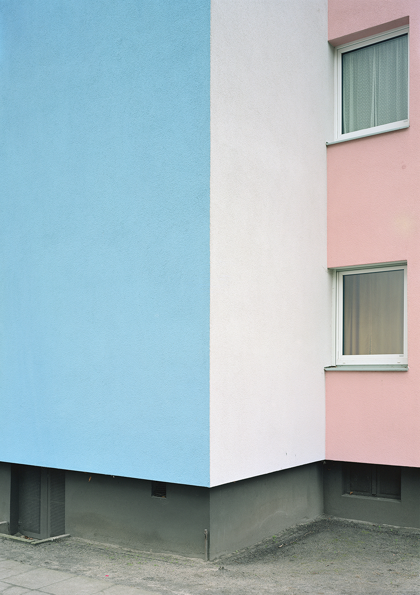 Lukas Hoffmann, Simmelstrasse, 2018, C-print, 83 x 58.5 cm